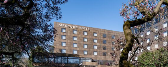 Mercure_Hotel_Moenchengladbach-stripe